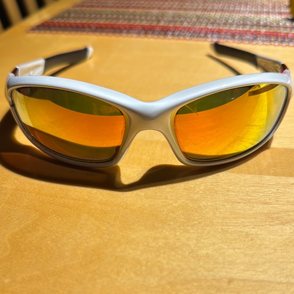 Oakley Straight Jacket Glasses White Chrome frame with Flame Iridium Lens